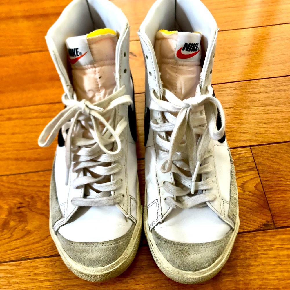 Nike Mens Blazer Sneaker